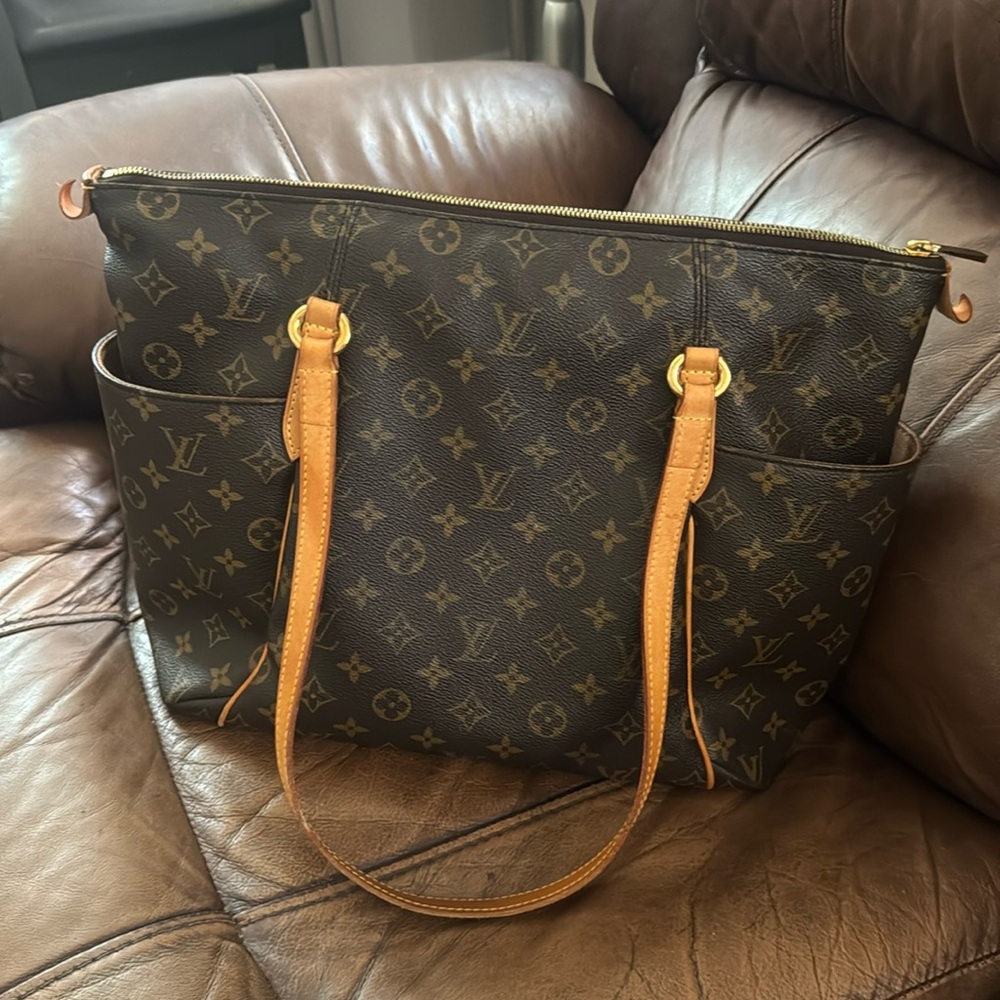 Louis Vuitton Totally MM